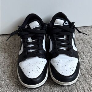 Nike Men's Panda’s Black and White Sneakers